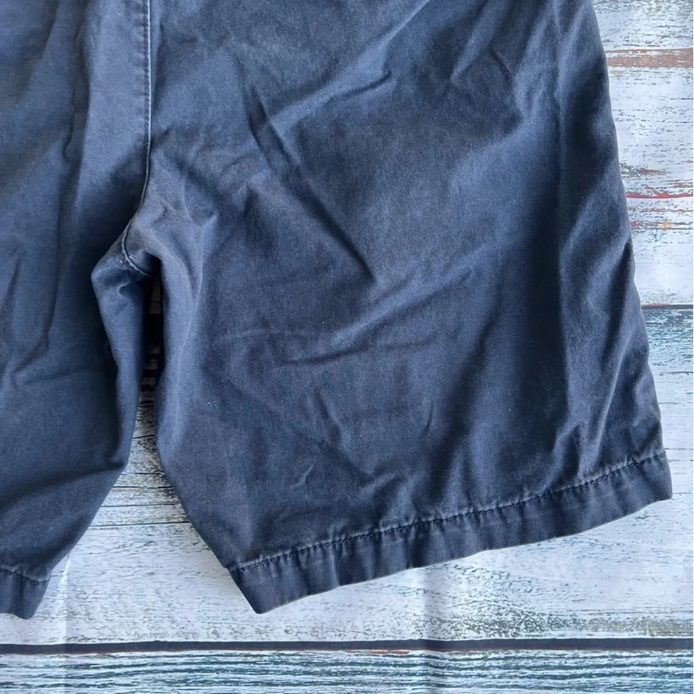 Old Navy “Lived-In Straight” Men's Navy Blue Shorts